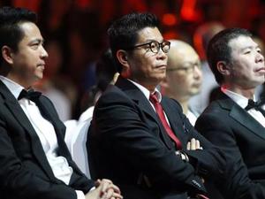 拜仁对决，克努森盛赞：最佳球队对决，我们面临严峻挑战