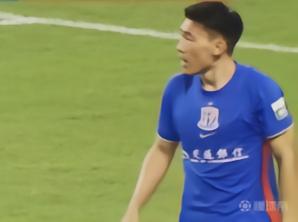 电竞赛事淘汰赛激战，悬念迭起谁将问鼎