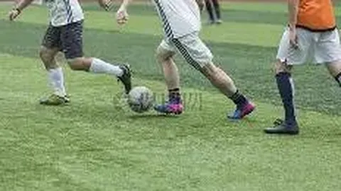 “11月24日足球赛事分析：聚焦五大精彩对决，详述比分、进球与胜负结果！”